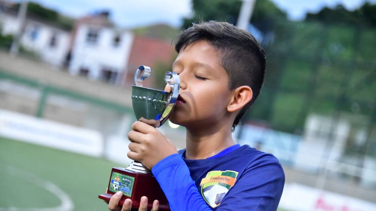 Siguen los reconocimientos para el Mundialito Incomesa
