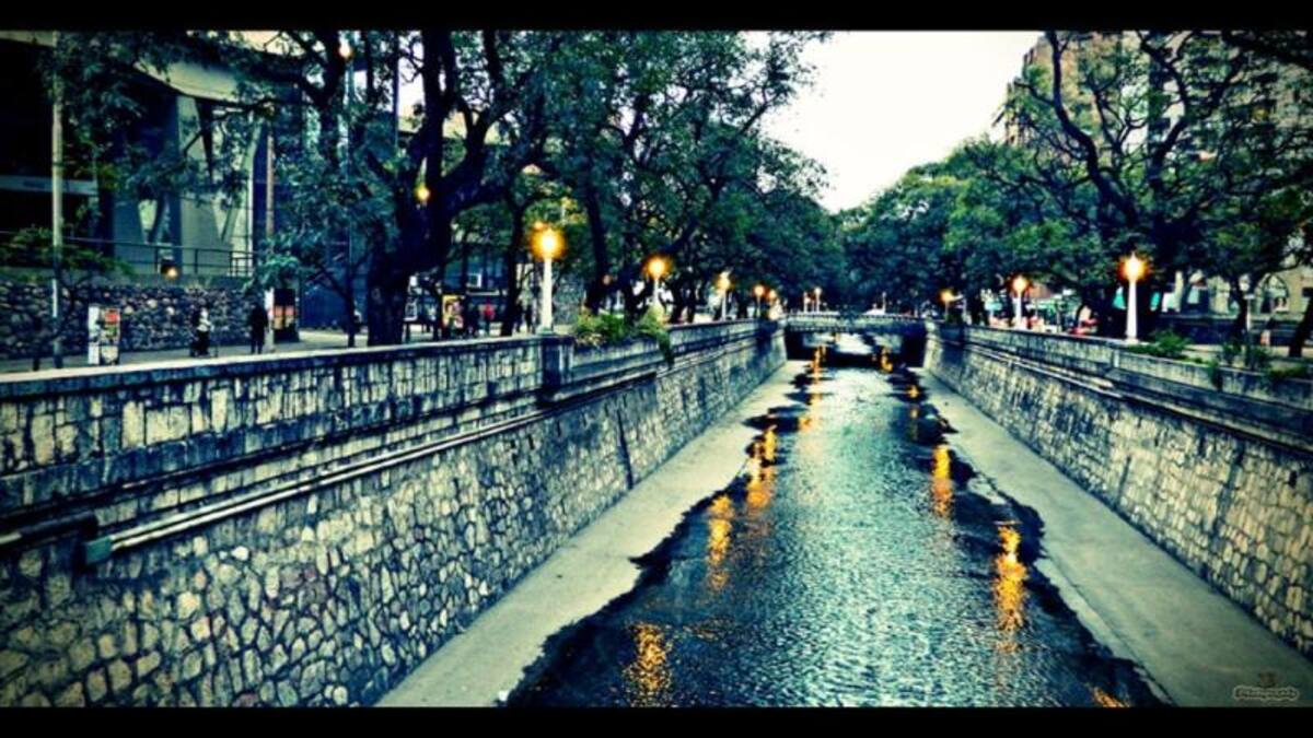 “Toma de "la Cañada" en mi ciudad natal, Córdoba, Argentina. Esta foto la tomé llegando la noche a la ciudad”, explica Juan Antonio Schamun.