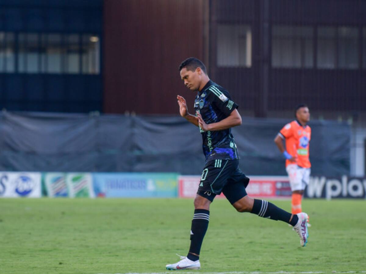 Histórico: Carlos Bacca llegó a los 300 goles como profesional