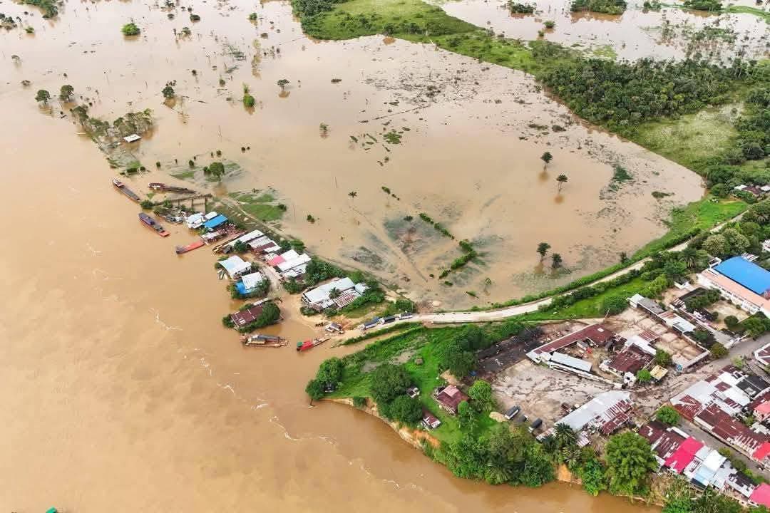 Ante la emergencia, la administración local ha decretado el cierre temporal de la vía. Foto Redes Sociales.