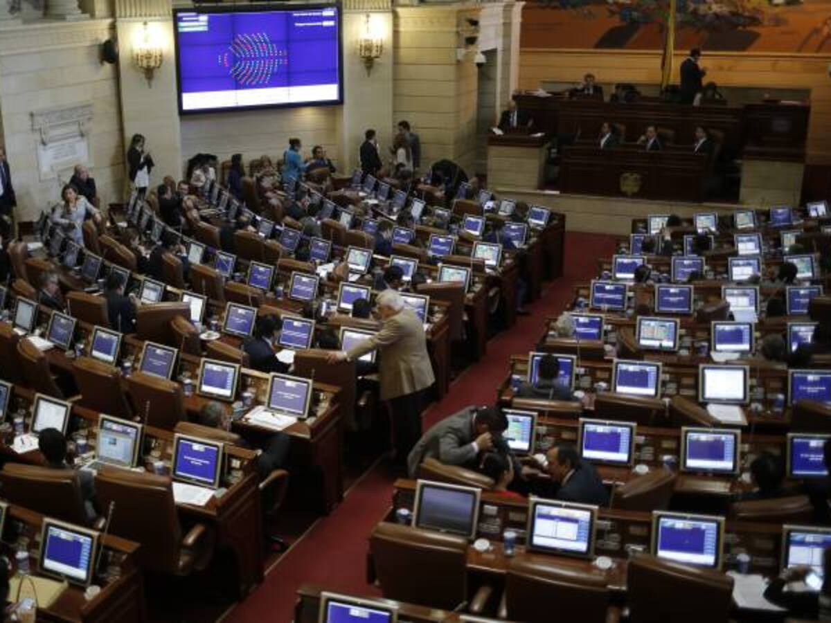 Lista la reforma que obliga al Estado a cumplir los acuerdos de paz