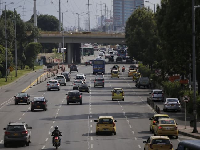 Más de 120 carros inmovilizados por contaminar el aire de Bogotá