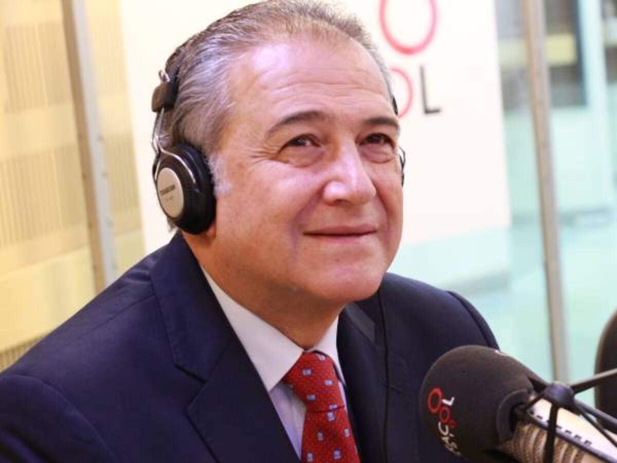 Las Farc deben salir de las listas de terroristas cuando se firme el acuerdo de paz: Óscar Naranjo
