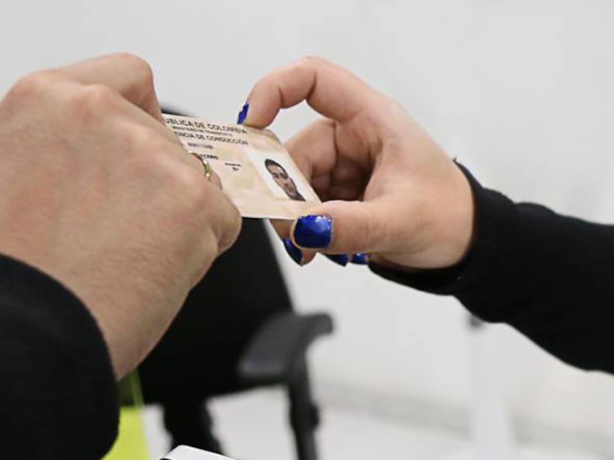 ¿Por qué se demora tanto el trámite de renovación de la licencia de conducción?