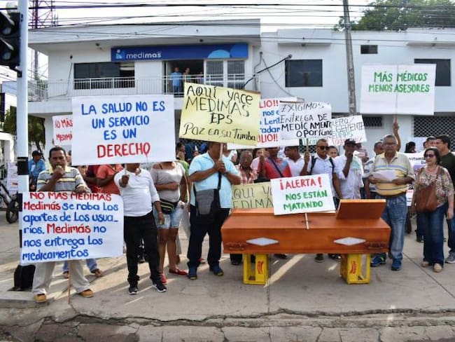 Magangueleños protestan por pésimo servicio de Medimás