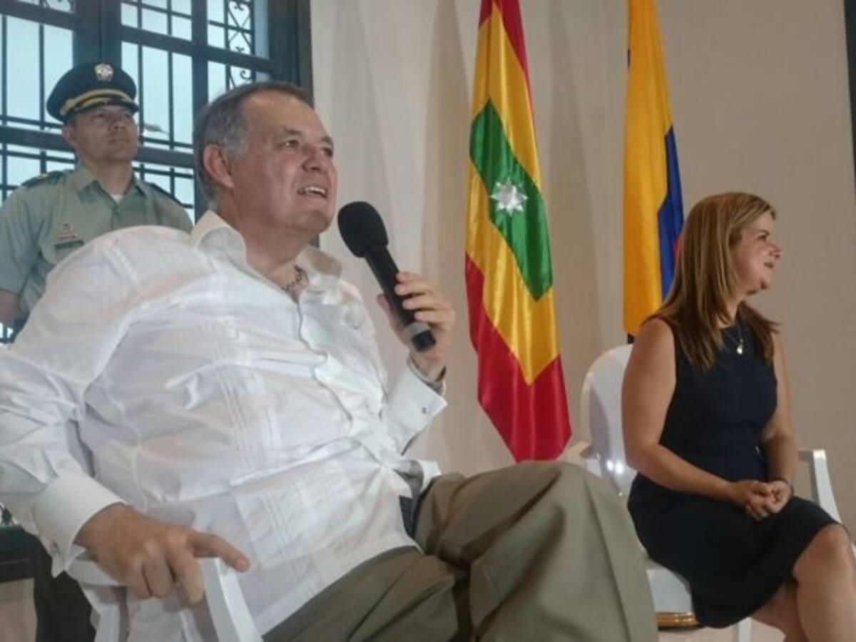 Procurador cuestiona pasividad de la OEA en situación de la frontera