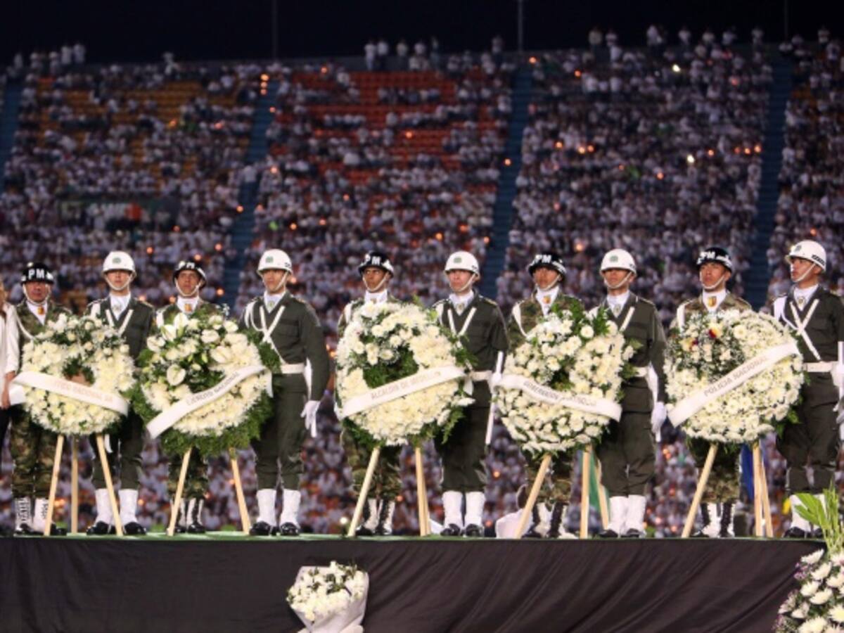 Sentido homenaje a Chapecoense en el Atanasio Girardot