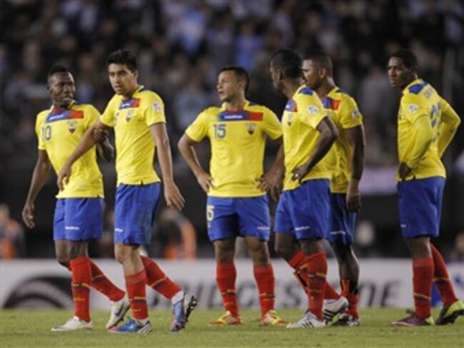 Ecuador quiere sacarse ante Colombia la espina que le clavó Argentina