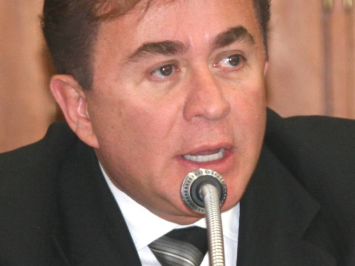 Gobierno derogó nombramiento de Efraín Torrado señalado en ‘Carrusel de la Contratación’ como cónsul