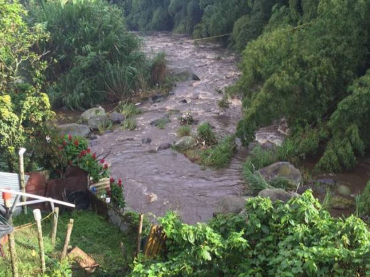 Declaran la alerta roja en varios ríos de Risaralda por crecientes súbitas