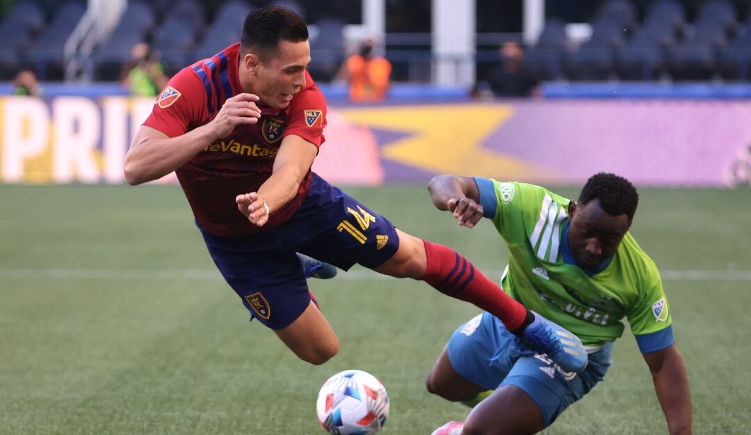 Yeimar Gómez, destaca como uno de los mejores defensores de la temporada en la MLS.