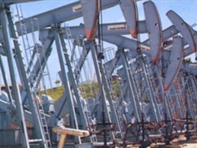 Mintrabajo analizará despidos y posible paro en el sector petrolero