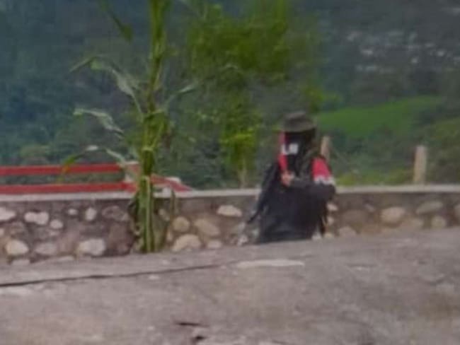 Fuertes combates generan confinamientos en zona rural de Silvia, Cauca