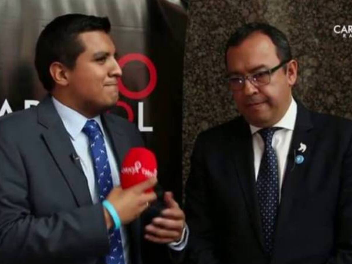Los funcionarios pueden hacer campaña sobre el plebiscito: Prada