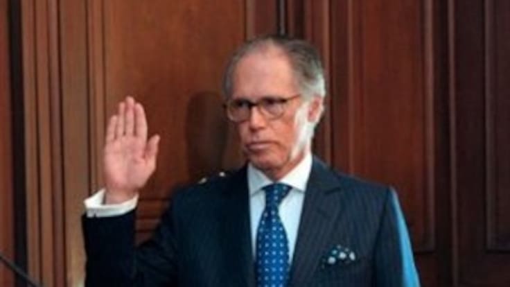 Aceptamos renuncia de embajador Urrutia para evitar un problema político: canciller