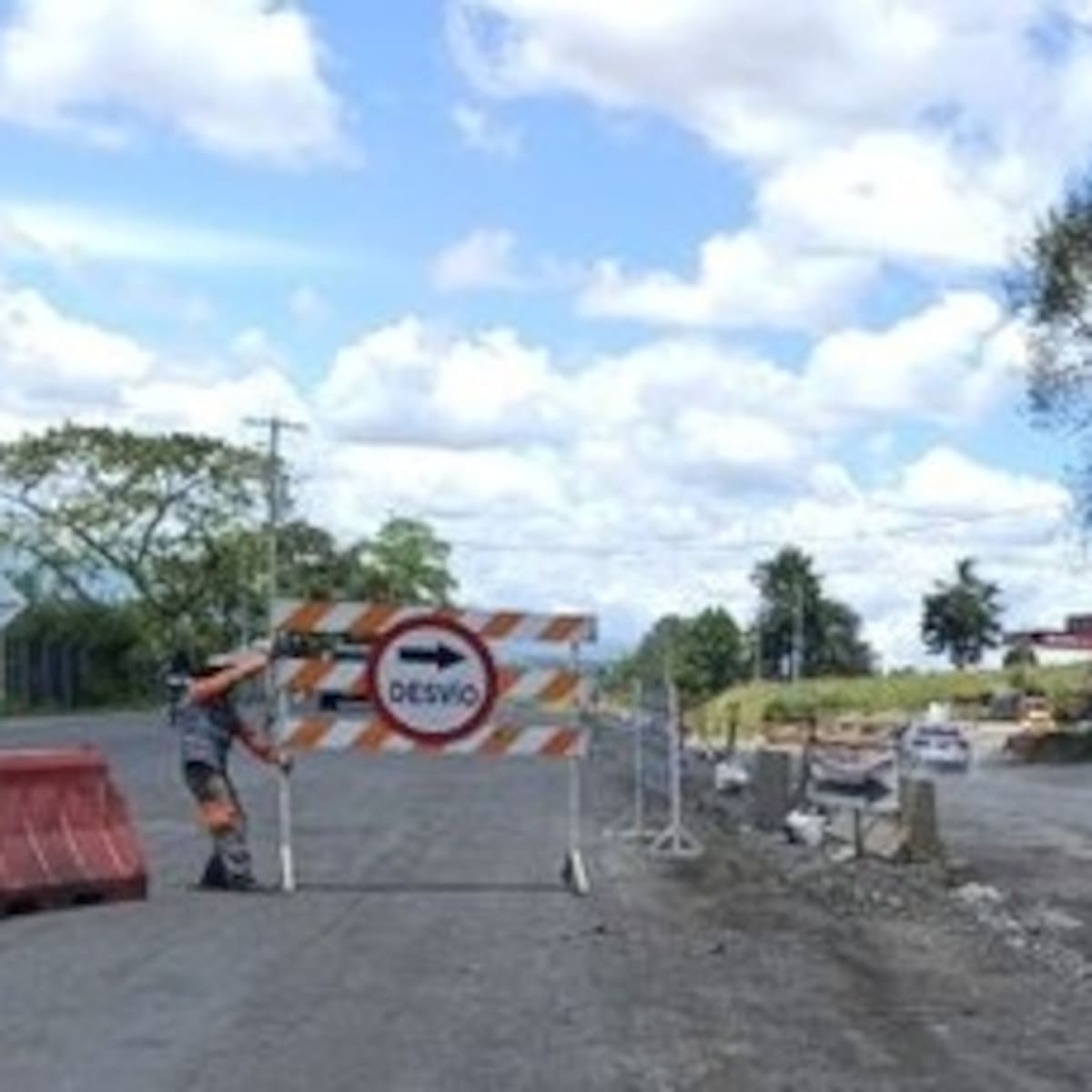 Suspendidas obras de construcción en un tramo de doble calzada en Cauca por amenazas