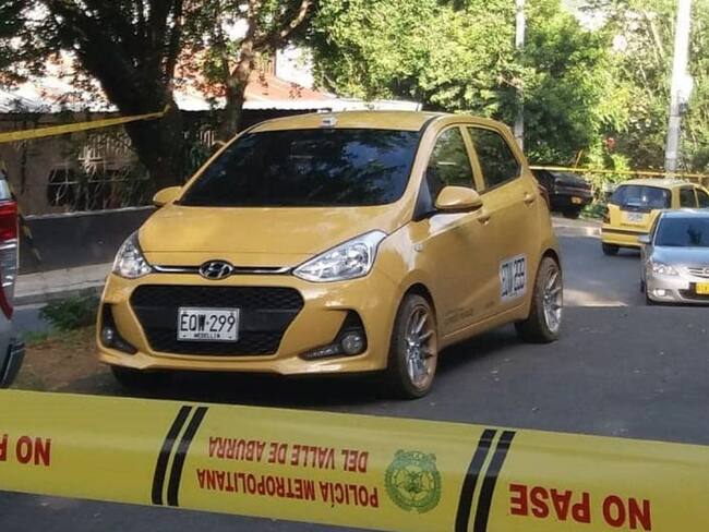 Policía ofrece recompensa de 10 millones por asesino de taxista en Medellín