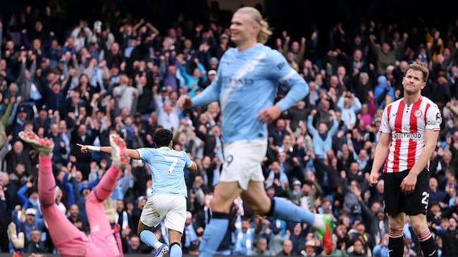 Manchester City vence al Brentford / Getty Images