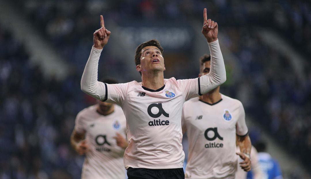 Matheus Uribe celebrando su gol a Feirense en la Copa Portugal 2021