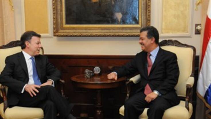 Juan Manuel Santos visita Haití para conocer cómo marcha reconstrucción