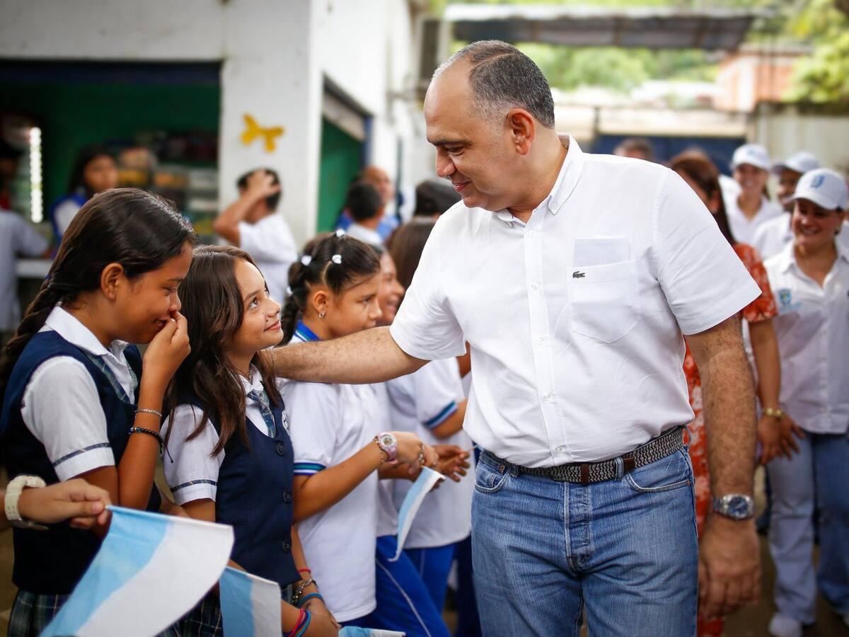 Educación superior gratuita en la Sierra Nevada como un escudo para proteger la paz y la juventud