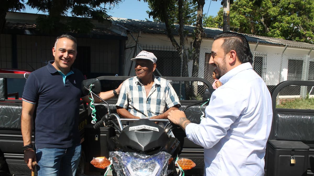 Carretilleros de Caimalito cambiaron sus vehículos de tracción animal por motocarros