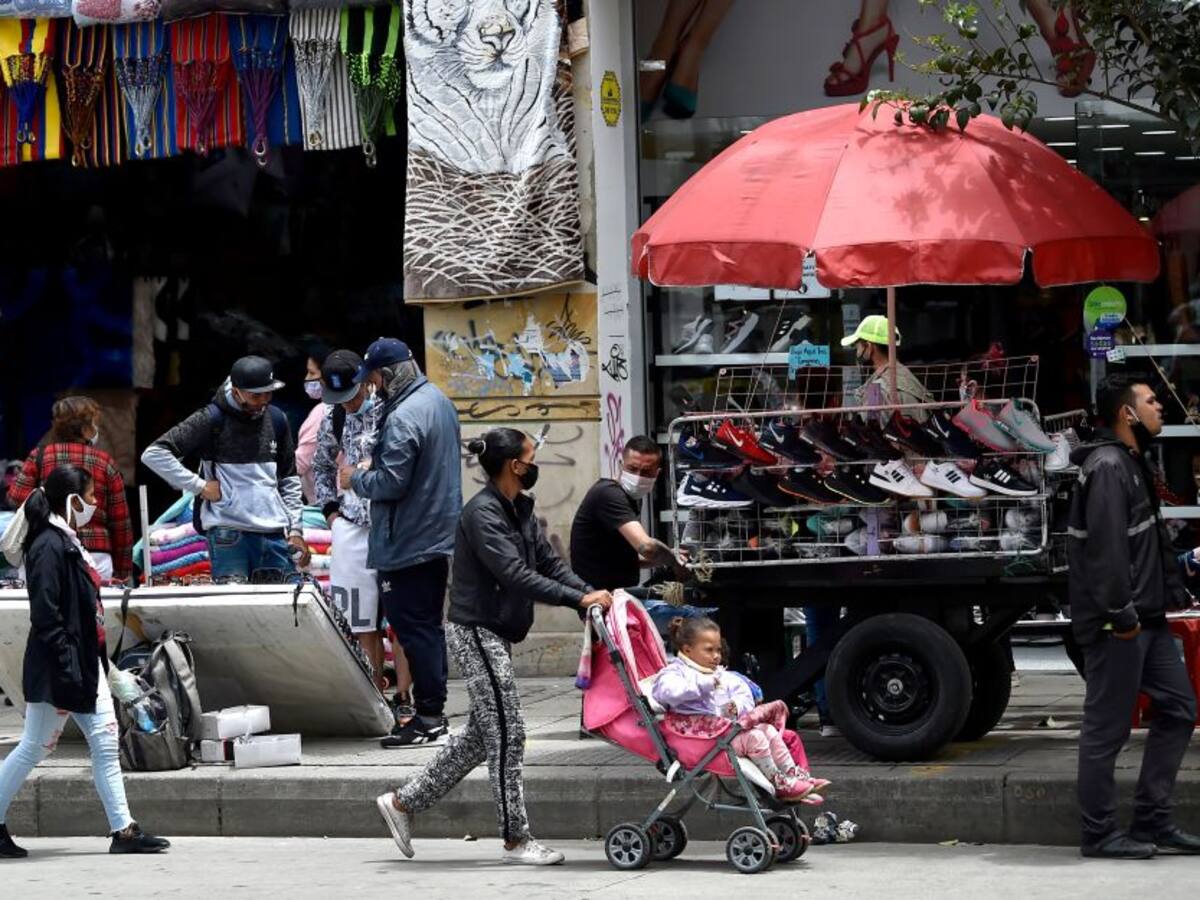Recuperación del empleo ha sido gracias a trabajadores informales