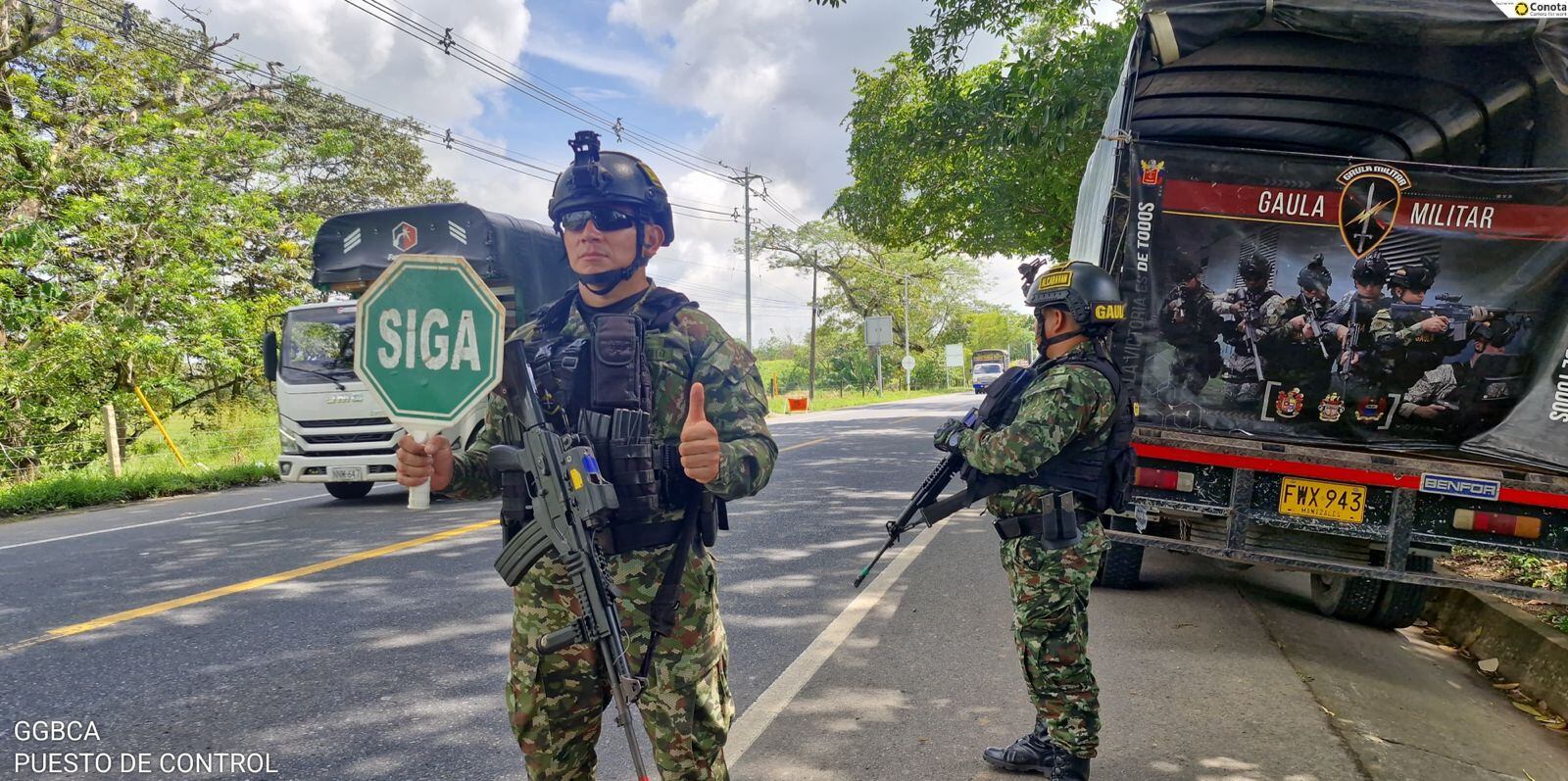 Puesto de Control de Ejército Nacional en vía de Córdoba, Sucre y Bajo Cauca antioqueño.