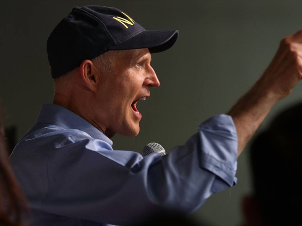 Scott suspende su campaña y se dedica a reconstrucción de la Florida tras huracán Michael