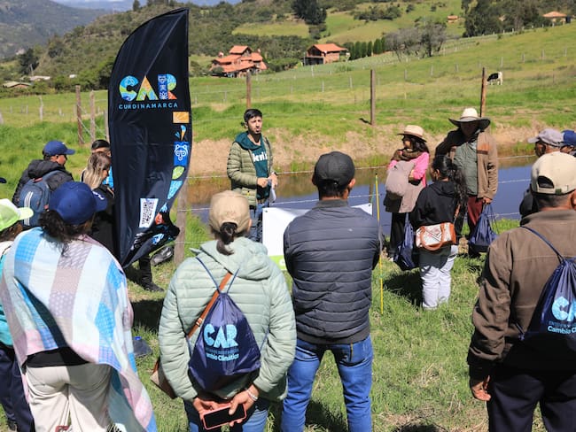 La CAR firma 300 acuerdos de conservación en Susa para proteger el medio ambiente
