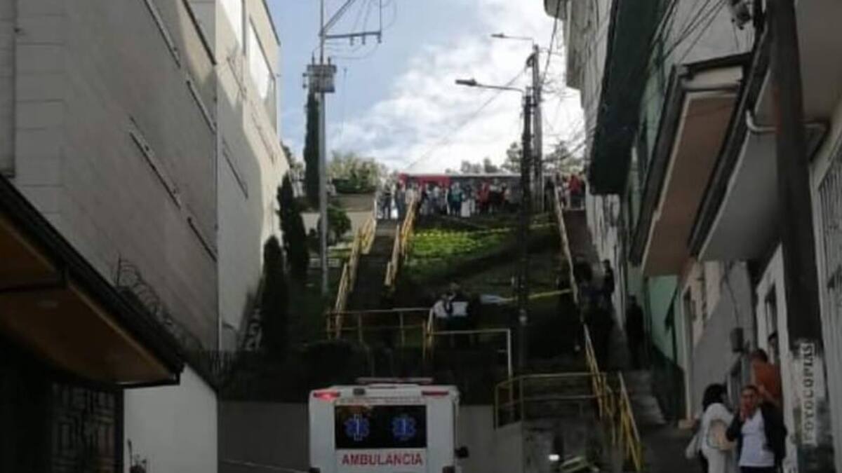 Adulto mayor falleció al rodar por unas escalas en plena vía pública en Manizales