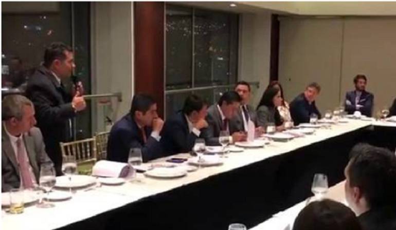 Más de 30 representantes electos se reunieron anoche con Cesar Gaviria y Humberto De La Calle.