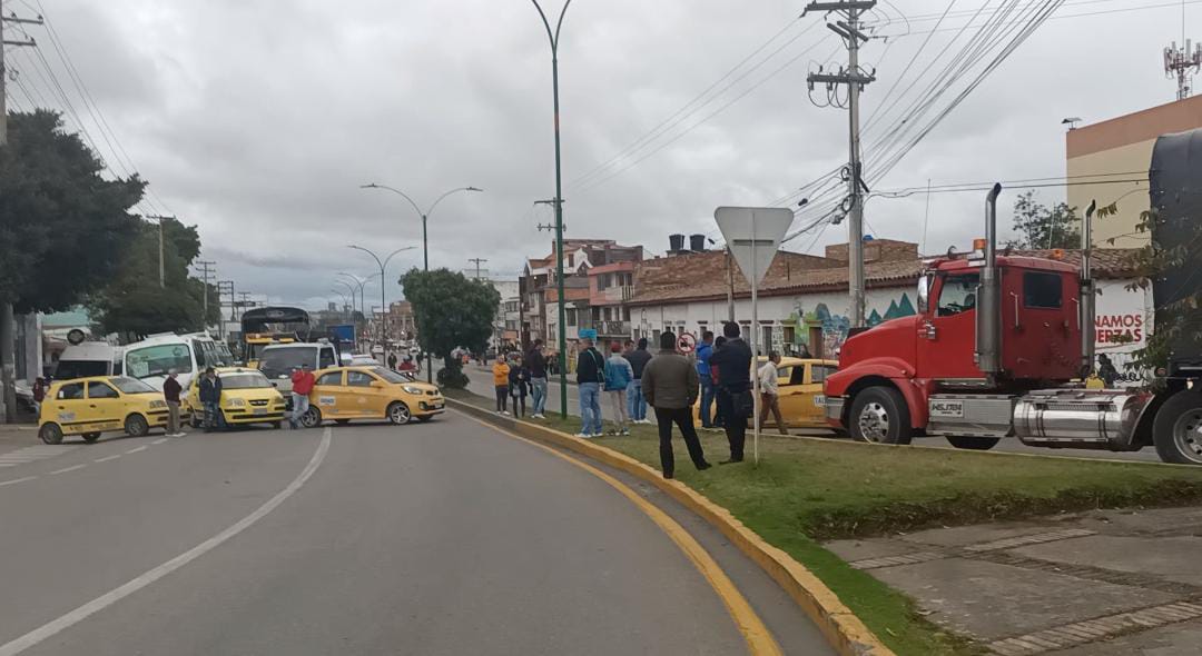 Protesta de taxistas en Tunja / Caracol Radio.