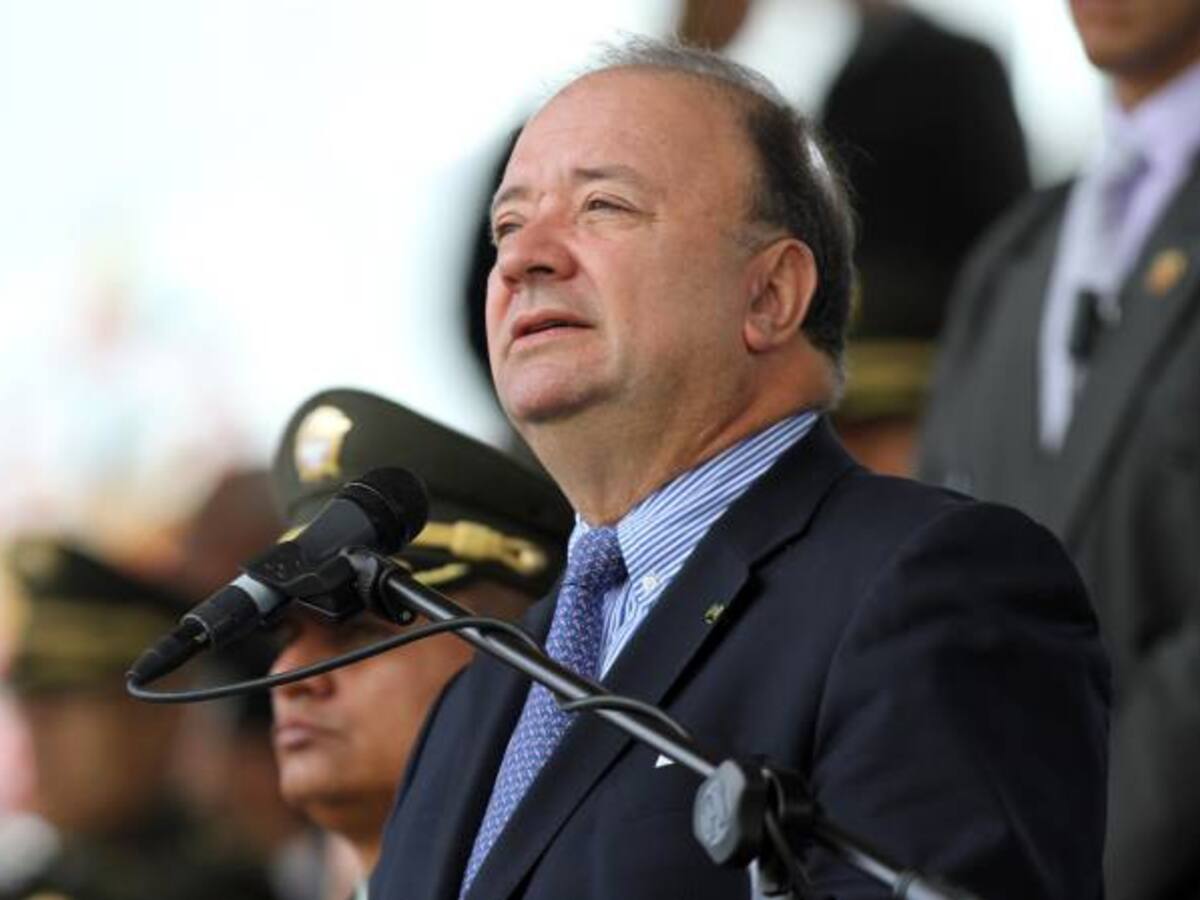 Colombia necesita una fuerza pública poderosa en el postconflicto: Mindefensa