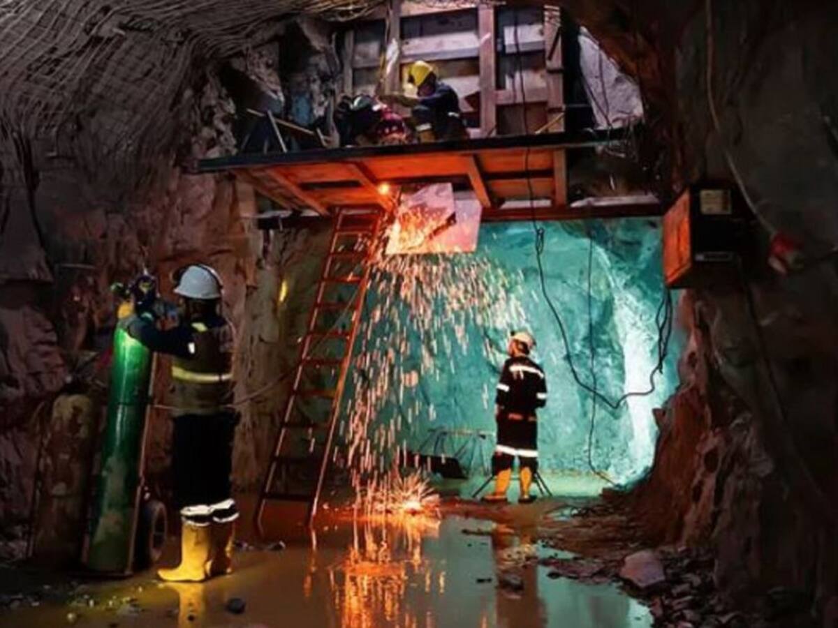 Multinacional minera sancionada deberá pagar $5 mil millones en Segovia
