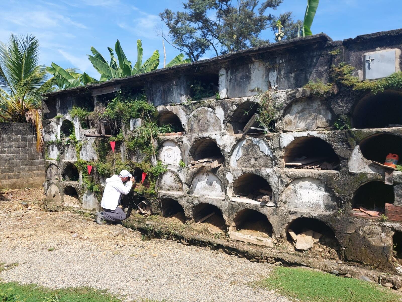 Según la Unidad de Búsqueda en los cementerios del Bajo Cauca se tiene un estimado de 2.095 personas inhumadas sin identificar. Foto: UBPD.