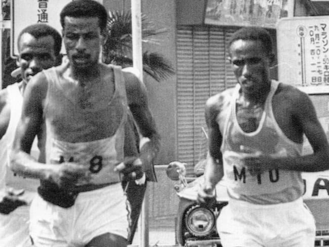 Abebe Bikila en los Juegos Olímpicos de Tokio 1964