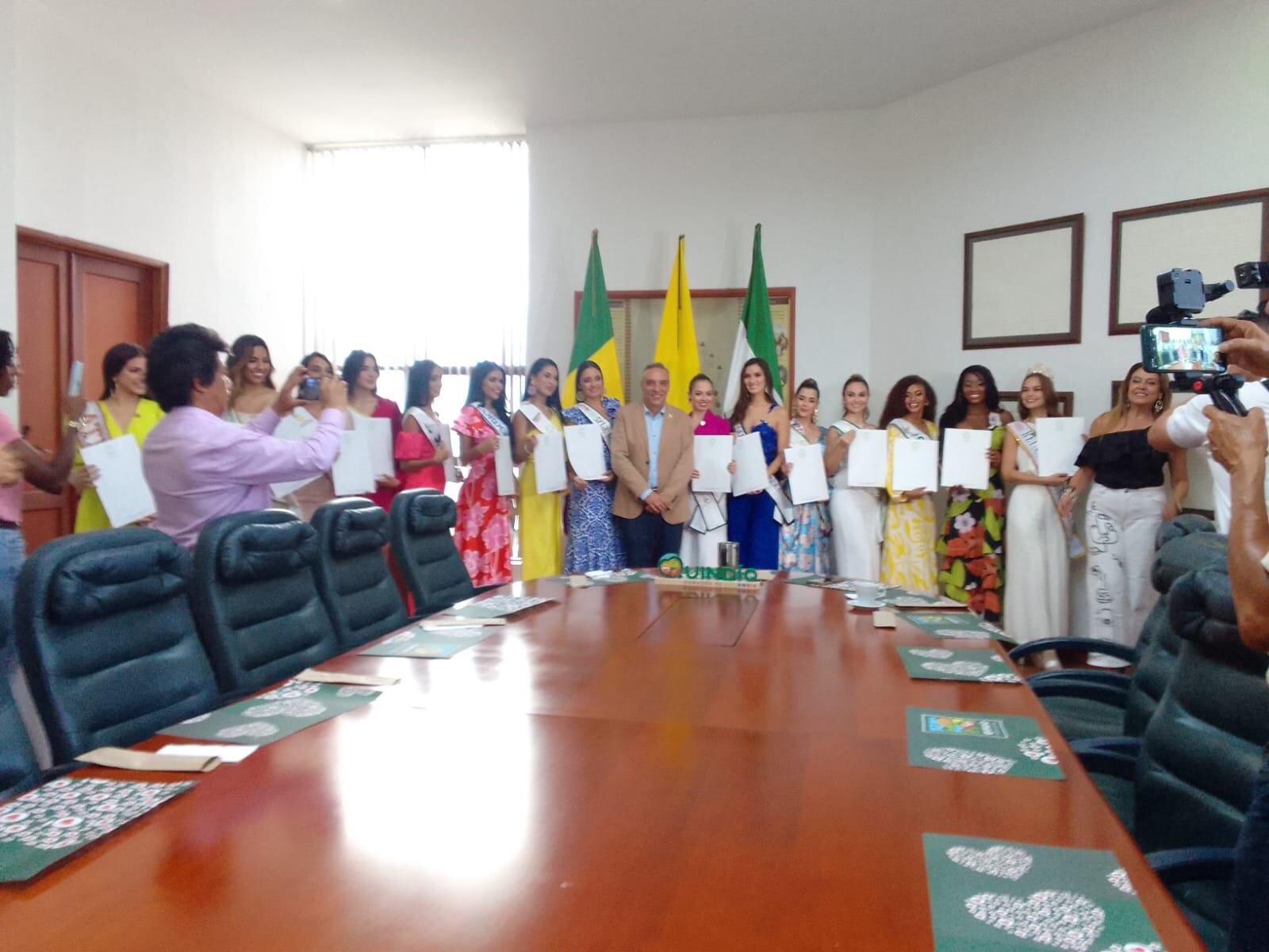 16 Candidatas al Reinado Nacional del Café en Calarcá, Quindío. Foto: Jhon Hidalgo