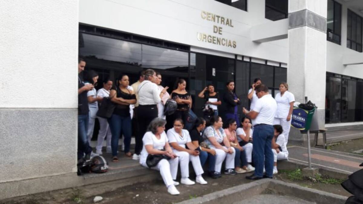 Trabajadores de clínica Esimed, Armenia protestaron por retrasos en pagos