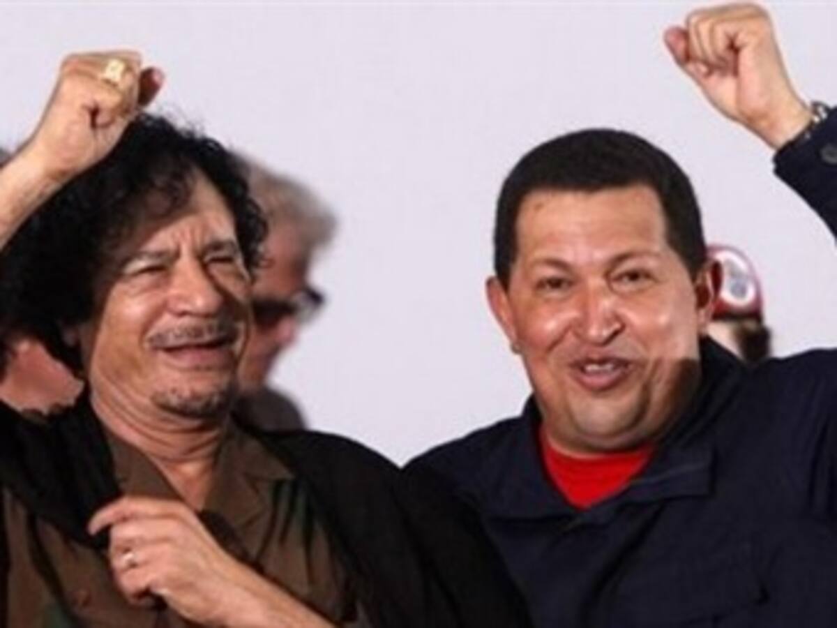 Chávez habla con Gadafi sobre la mediación de una Comisión de Paz en Libia