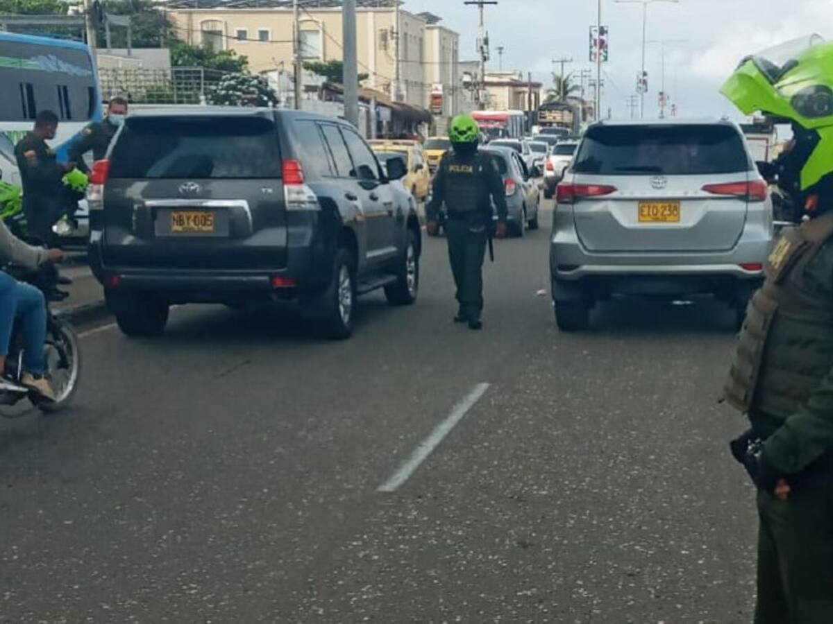 Sicarios balearon con silenciador a una mujer en la avenida Santander