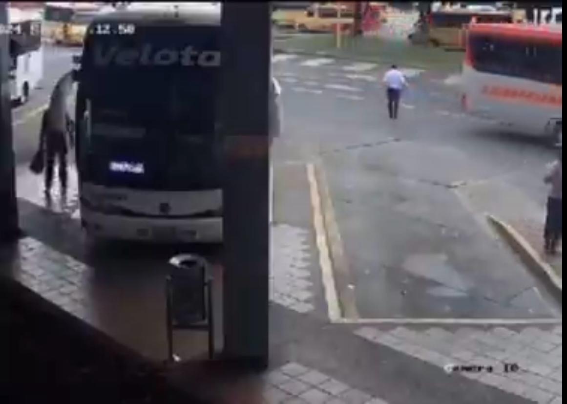 Captura de pantalla del video del accidente.