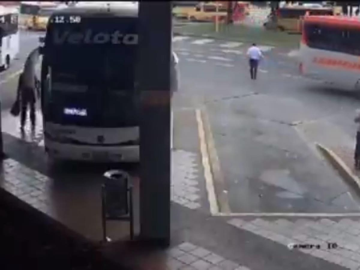 Conductor de flota es atropellado en la Terminal de Transportes de Bogotá