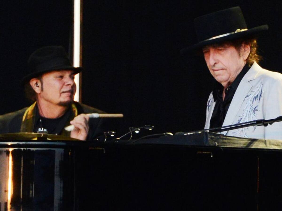 Mujer acusa a Bob Dylan de haber abusado sexualmente de ella a los 12 años