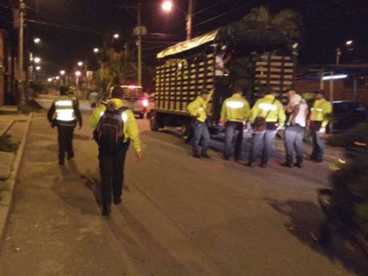 La policía se toma el Barrio Potrero Grande al oriente de Cali