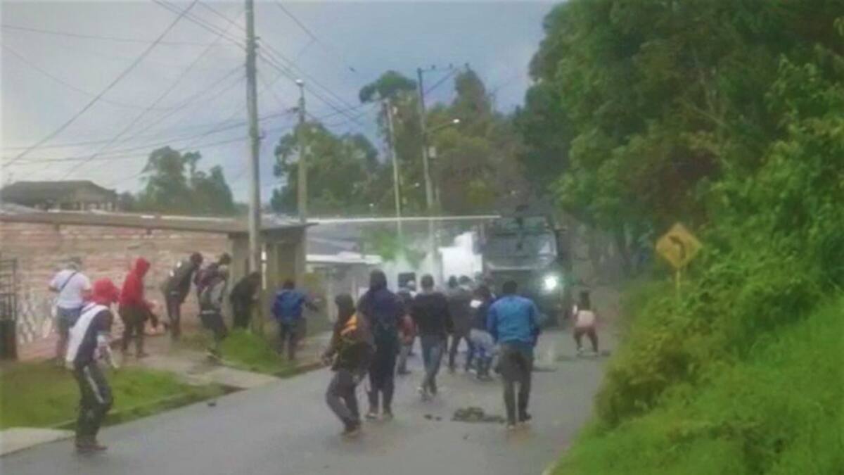 Nuevos disturbios entre reclamantes de vivienda y Esmad en Popayán