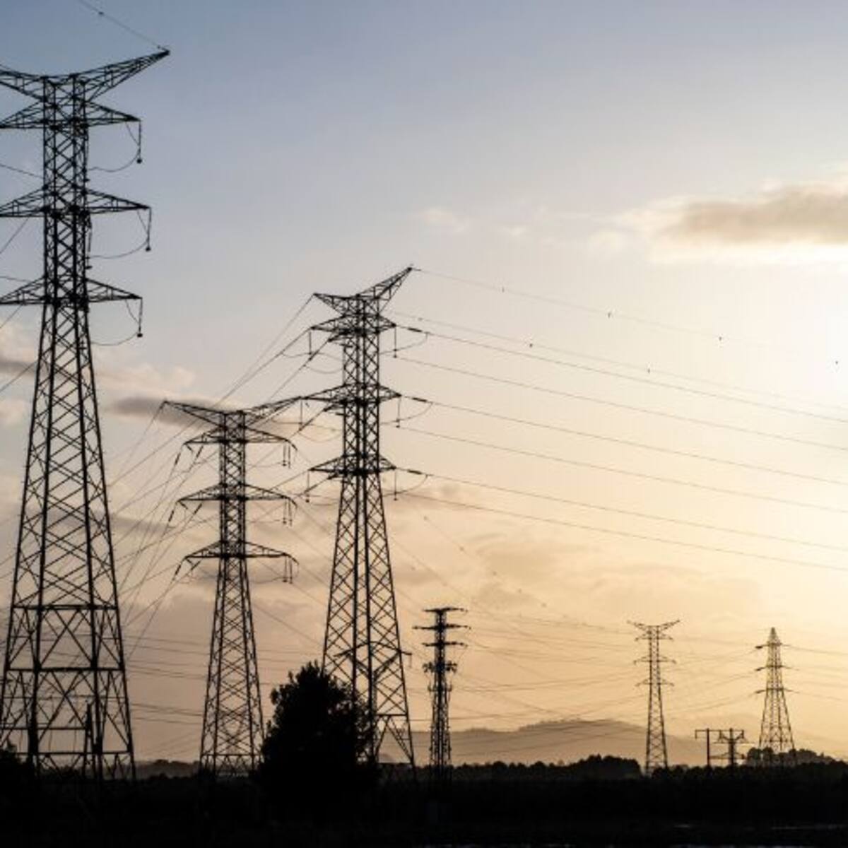 Solicitan retirar proyecto de ley que podría dejar sin subsidios de energía a familias de la costa