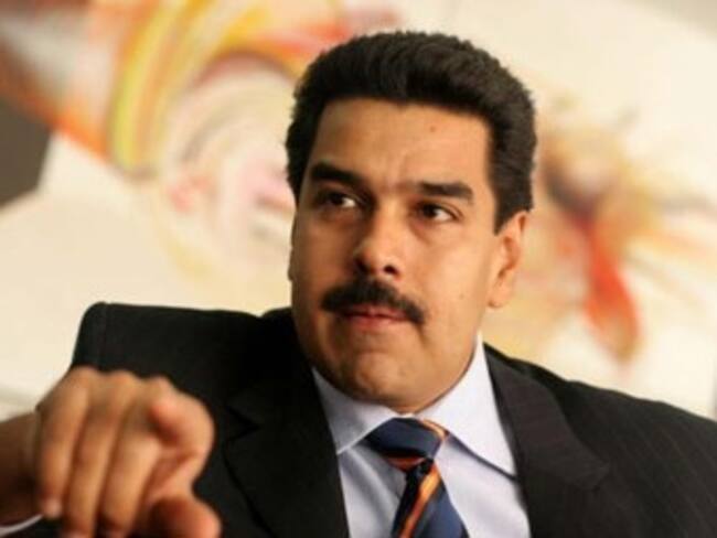 Maduro dice Gobierno &#039;débil&#039; de EEUU expulsó cónsul por presiones de derecha