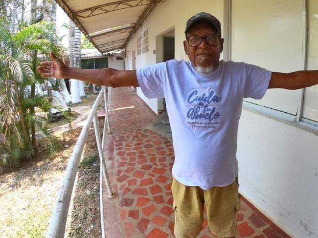 Llevan dotación alimentaria a adultos mayores de Cartagena
