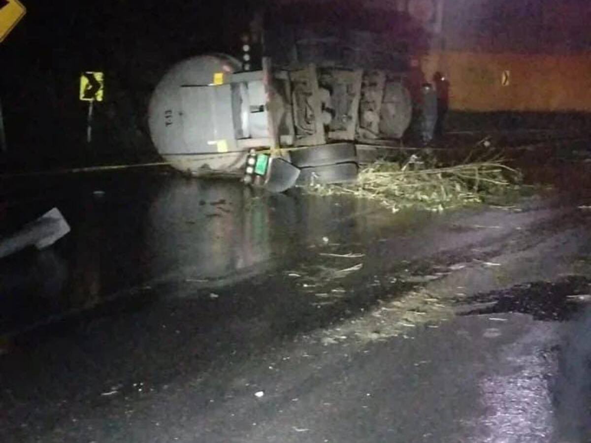 Por accidente de tránsito se reportan problemas de movilidad en el Alto de la Línea